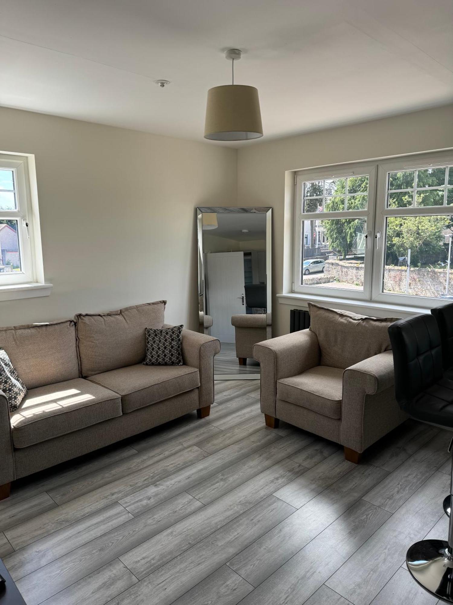 Modern 3 Bedroom Apartment In Markinch, Fife Esterno foto